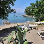 Njivice, Otok Krk, Dora Апартаменты