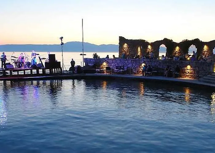 Njivice, Otok Krk, Dora * Njivice