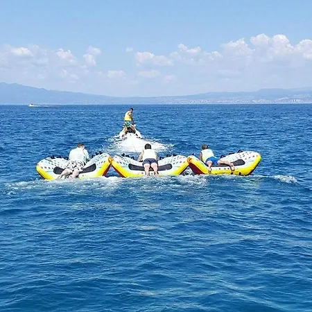 Daire Njivice, Otok Krk, Dora *